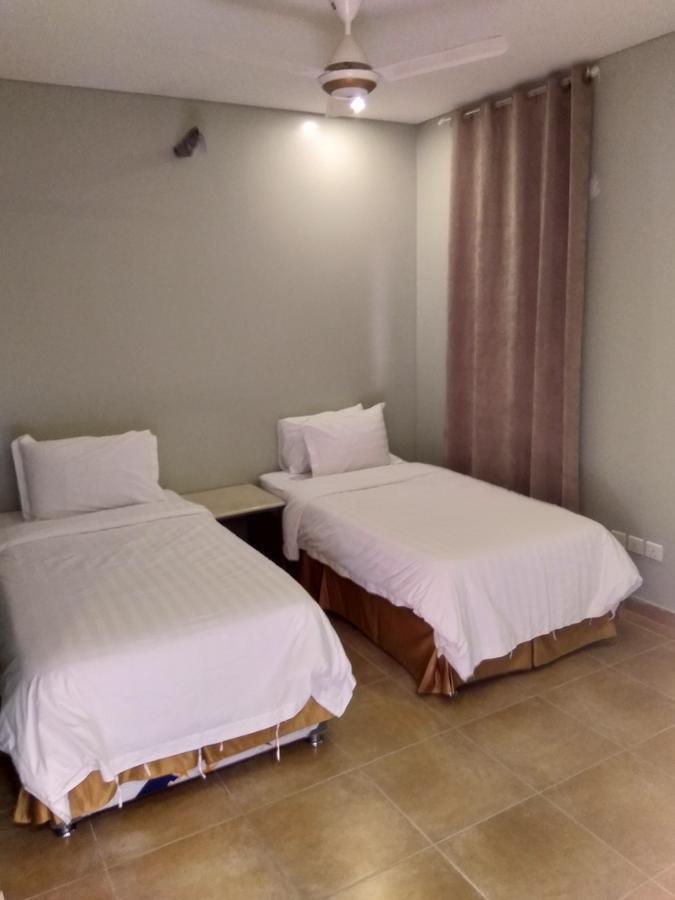 Beit Al Ward Villa อัชชาฟา ภายนอก รูปภาพ